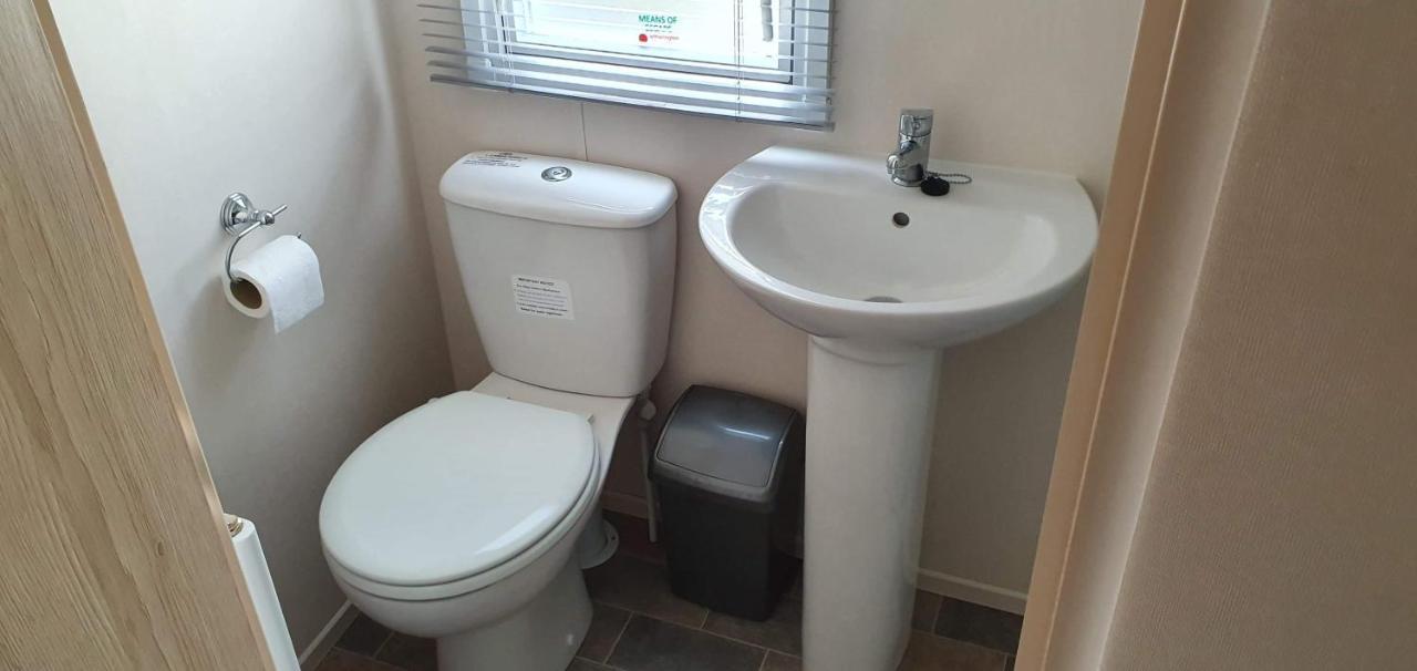 Ksr Hot Tub Holiday Home At Tattershall Lakes Luaran gambar