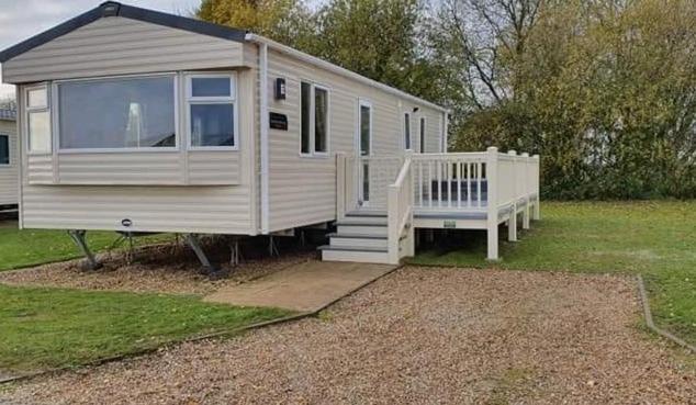 Ksr Hot Tub Holiday Home At Tattershall Lakes Luaran gambar